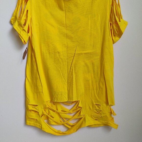 Small Lion King off shoulder distressed tee - Picture 4 of 4